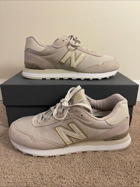New Balance Beige and Gold Accent Women's Sneakers 515 Brand New size 9 1/2